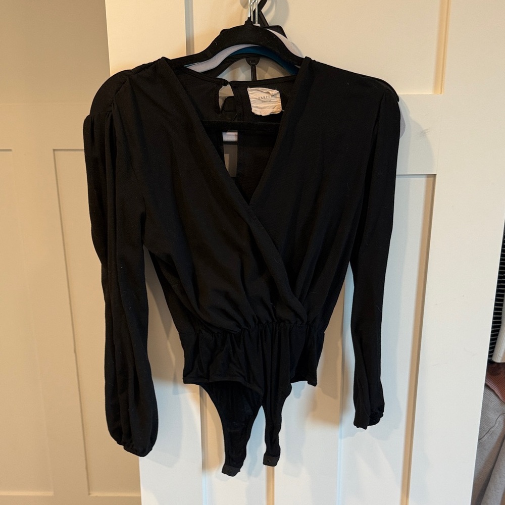 Chic Black Long Sleeve Bodysuit
